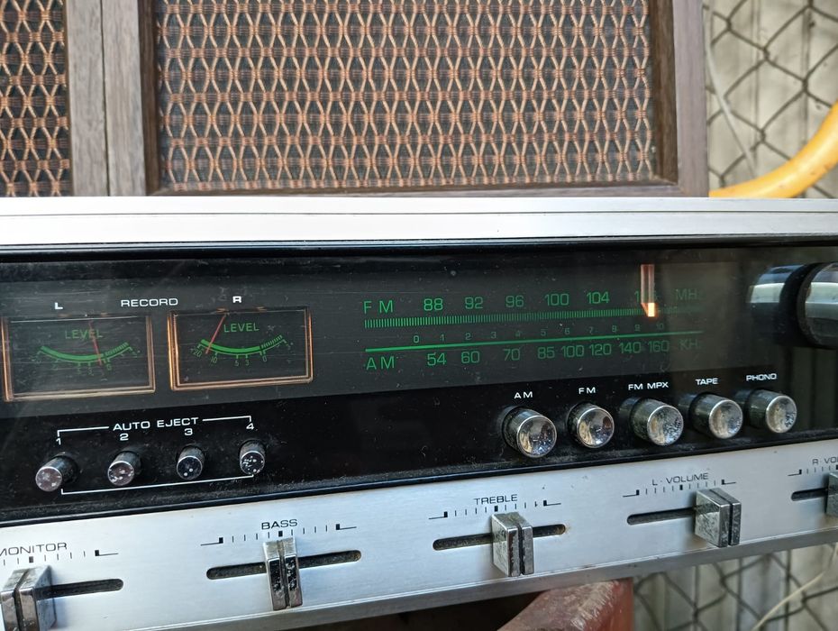 Aparelho música rádio