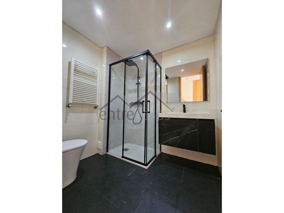Meadela - Apartamento T3 em Condomínio Fechado