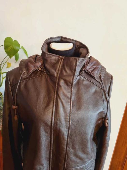 Męska skórzana kurtka ocieplana brązowa zimowa z kapturem rozmiar M