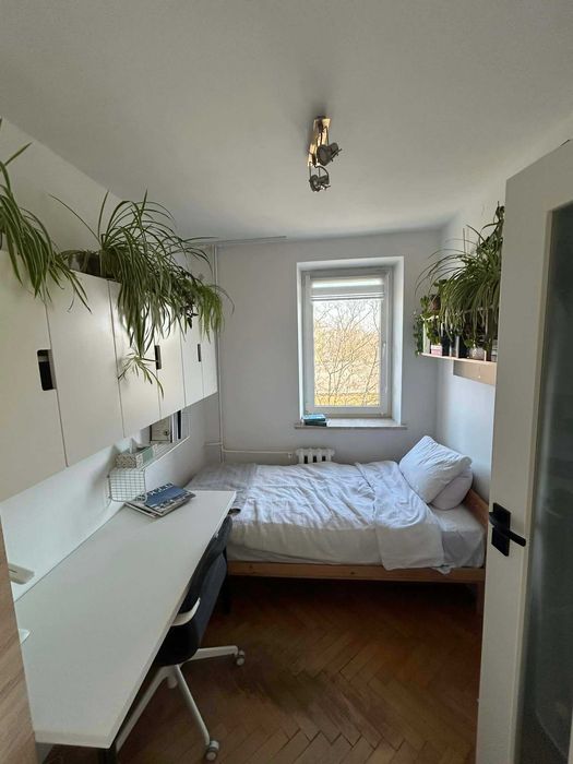 Sprzedam 4 - pokojowe mieszkanie