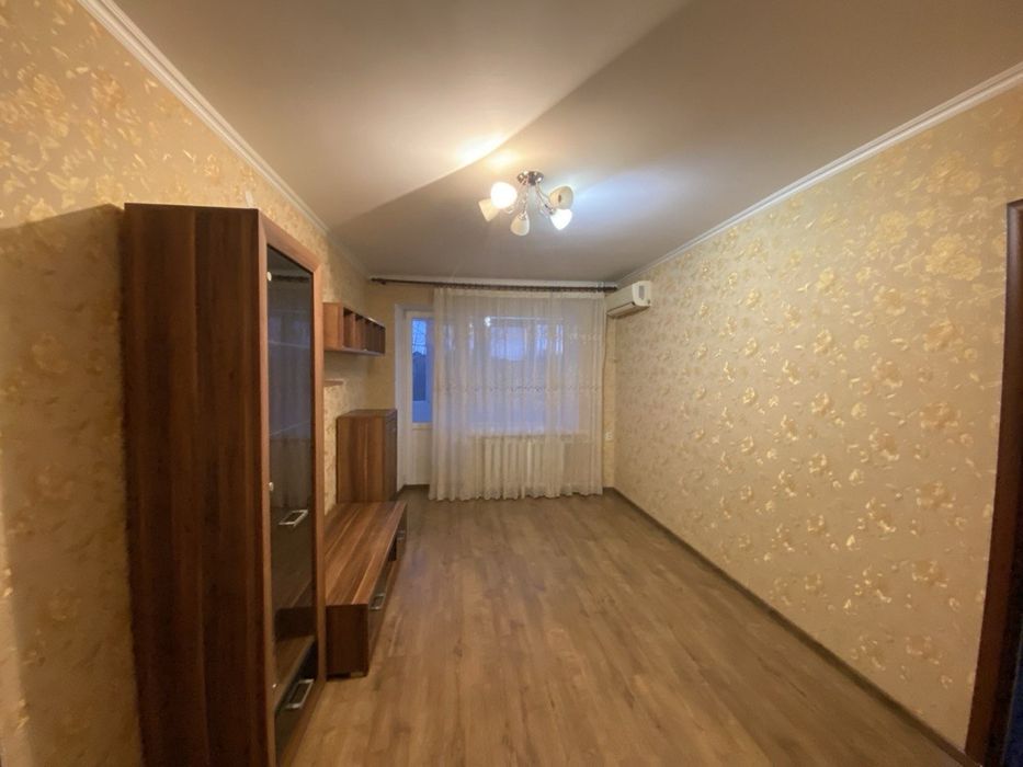 Продаж 2-кімнатної квартири по вул. Театральна