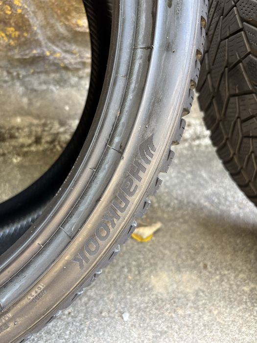 Pneus Hankook 285/30R21 100W
