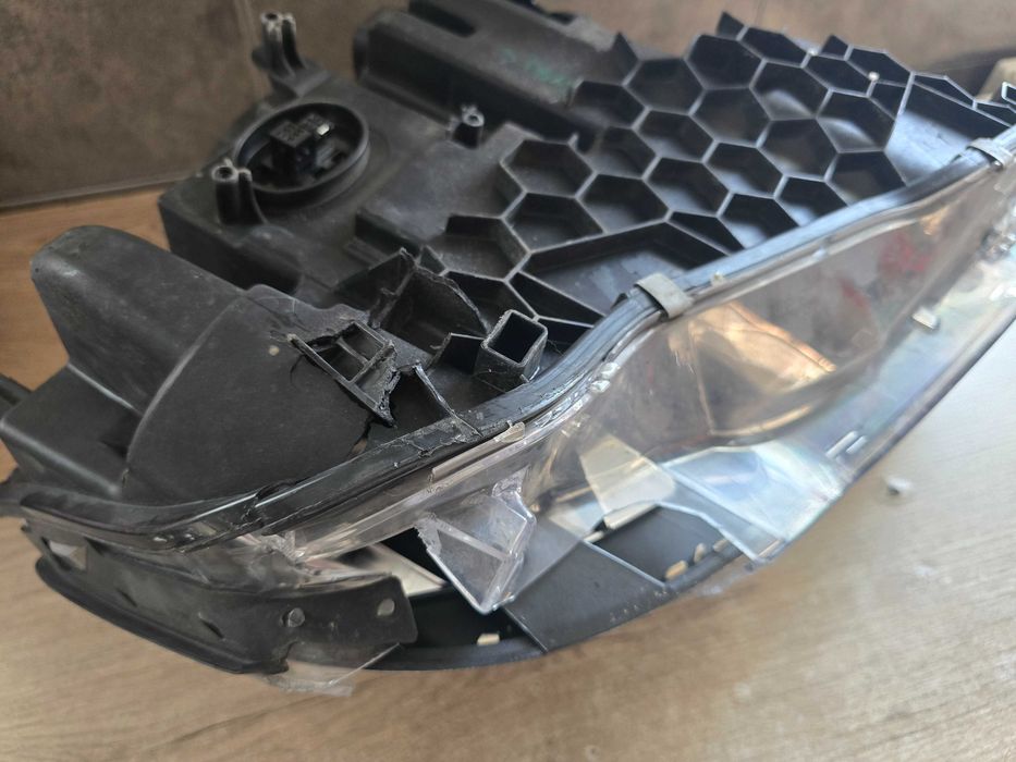 Lampa BIXENON Bmw X3 2016 R Uszkodzona Działająca