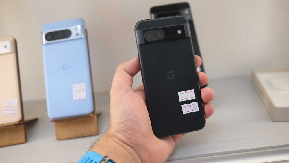 Смартфон Google Pixel 8a 8/128GB Obsidian Neverlock