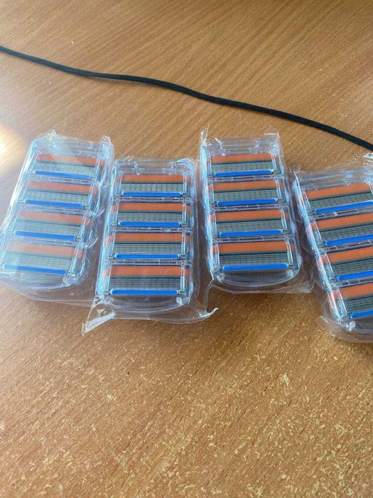 Gillette Fusion 5 сменные картриджи новые для бритья Касети для бриття