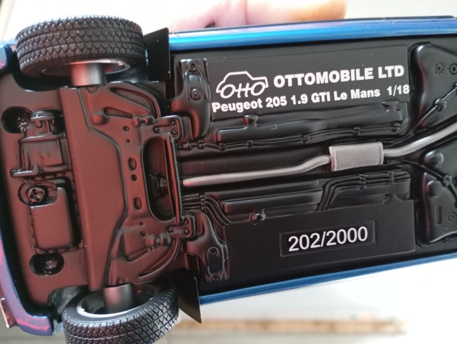 Miniaturas de carros 1.18
