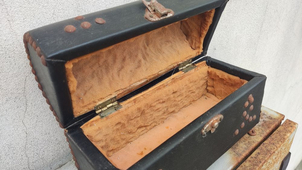 Porta jóias ou Baú em madeira