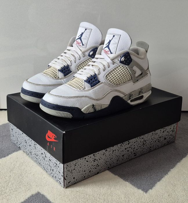 Air Jordan 4 Retro Midnight Navy roz 42