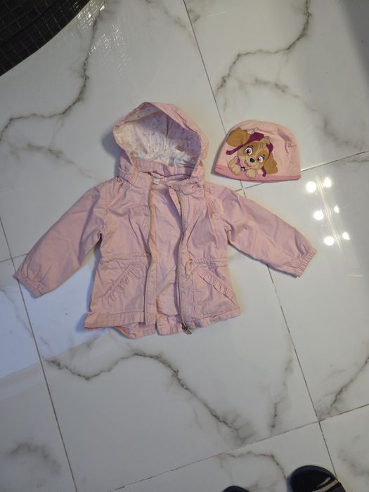 Kurtka przejściowa h&m i czapka Sky