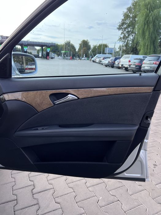 Мерседес Е211 3.0CDI 2009р. Avangard
