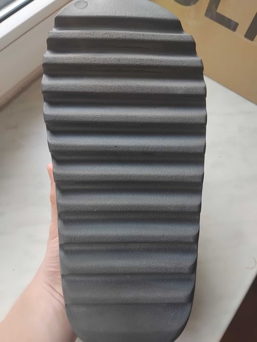 Yeezy slide klapki