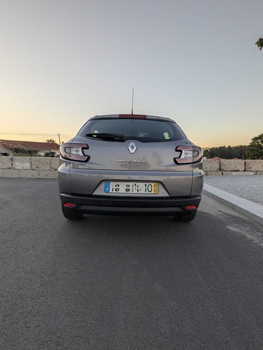 Renault Megane 3 - Break 1.5DCI 110CV (CAIXA DE 6) - Revisão feita, pintura e interiores em boa estado