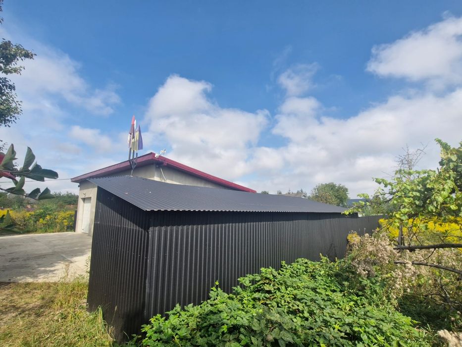 Приміщення 110м² + ангар