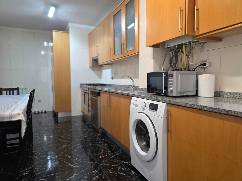 T3 Espaçoso c/ Garagem para 2 Viaturas – São Vítor, Braga