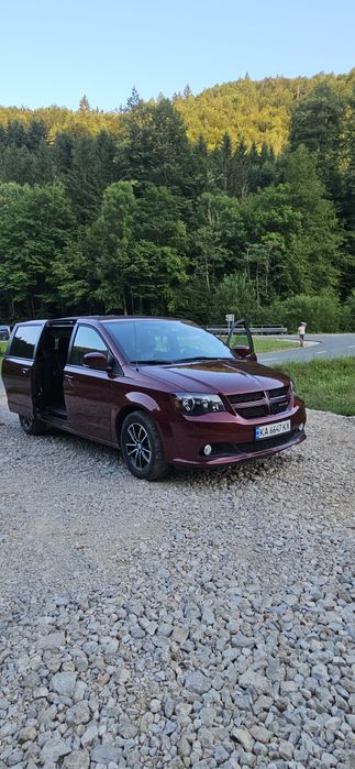Продам Додж гранд караван  2018