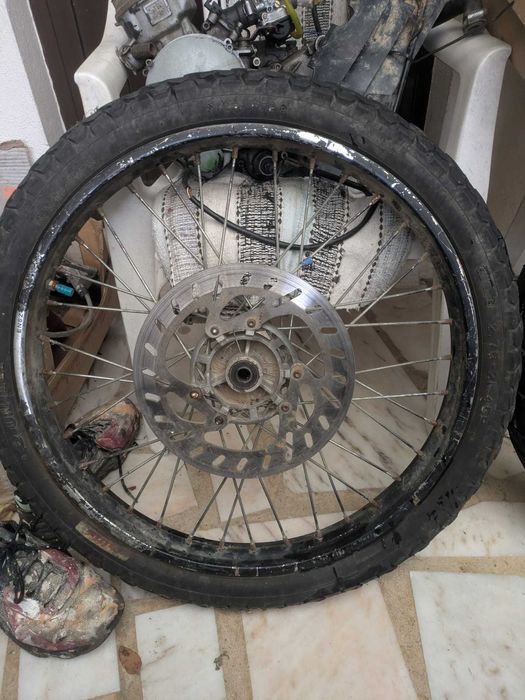 DTx50 - Peças, Motor, Quadro, Plasticos, Suspensões, Rodas, etc