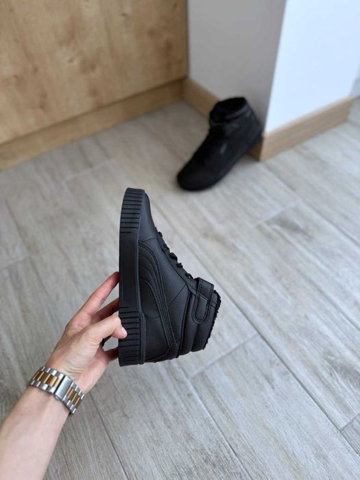 США! Теплі жіночі кросівки Puma Carina 2.0 MID 387380-01 Оригінал37-39