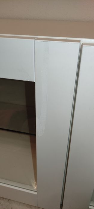 Móvel TV BESTA IKEA com portas SINDVIK