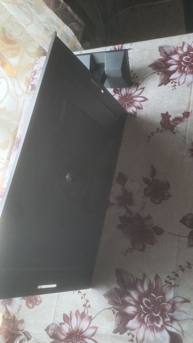 Кронштейн под телевизор