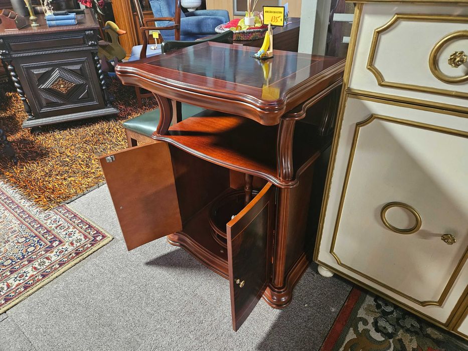 Móvel de TV - Tampo deslizante - Bom estado geral