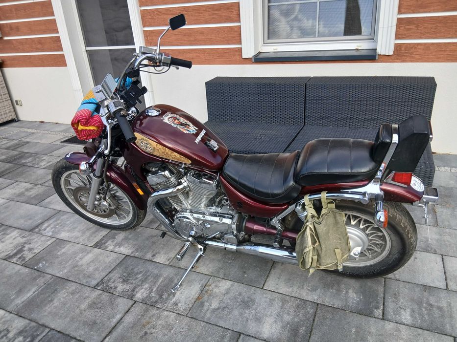 Suzuki intruder vs 700 1987r