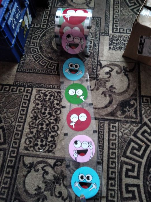 Пленка для запечатывания стаканов,и как украшение