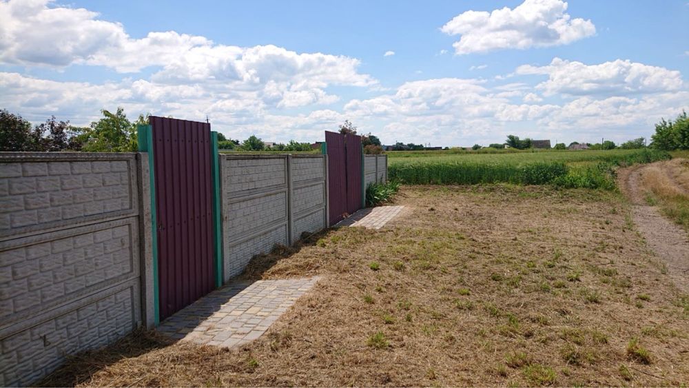 Продається автономний будинок в смт.Гребінки