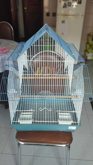 gaiola com bebedouro