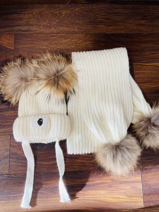 Шапка и шарф с натуральным мехом НОВАЯ