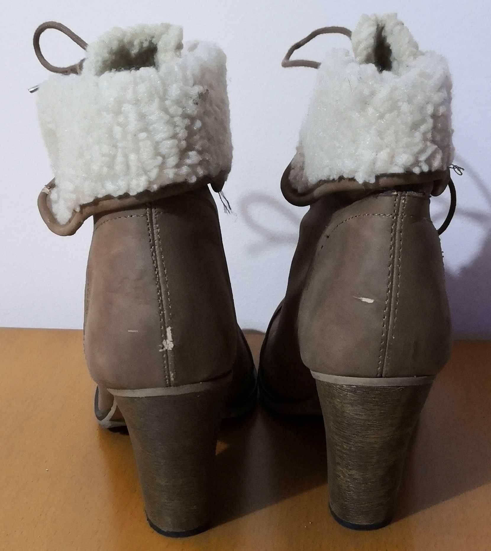 Botins sales com cordoes