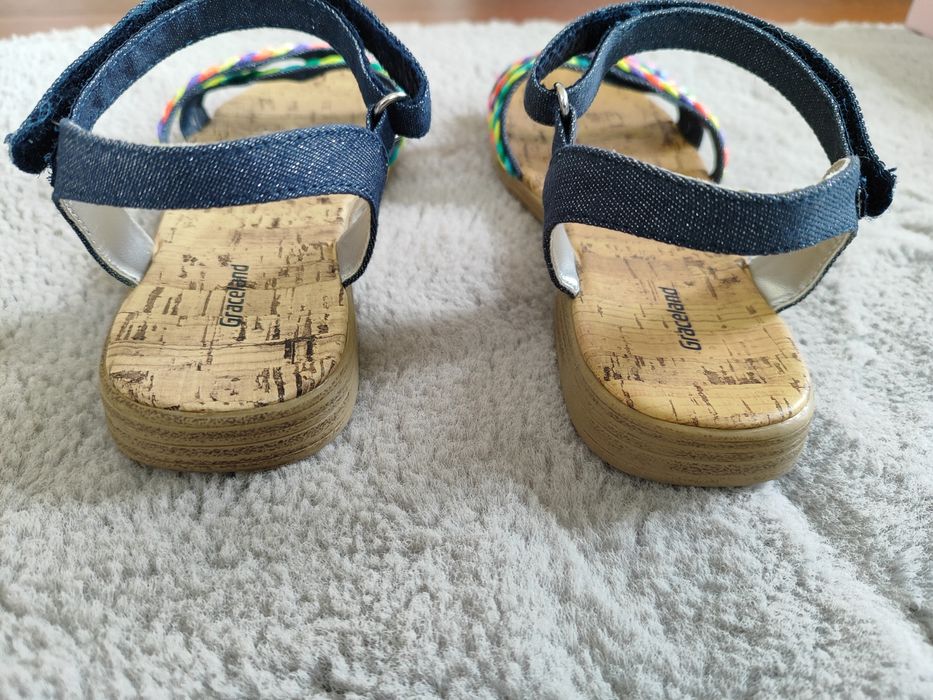 Sandałki granatowe z kolorowymi paskami Graceland r.35.