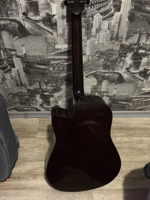 Продам трансакустичну гітару Fiesta