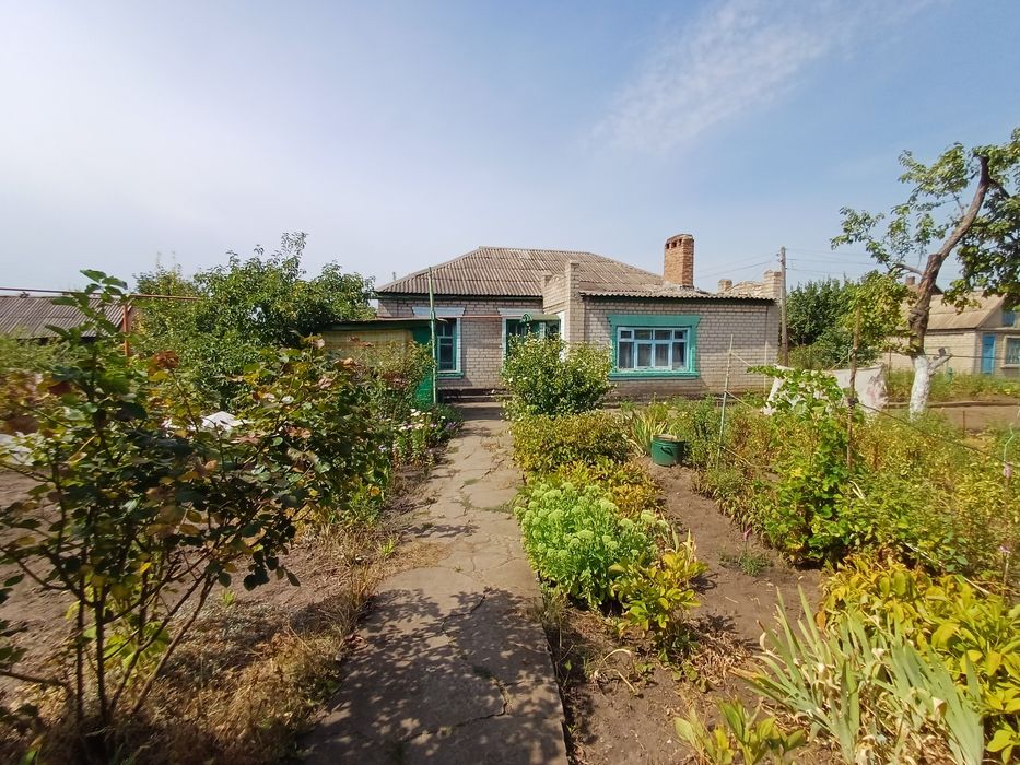 Просторный дом на 4комнаты, по очень приятной цене!  Ул.Серафимов