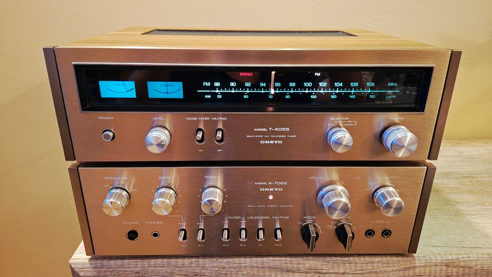Wzmacniacz ONKYO A 7022 oraz Tuner T 4055
