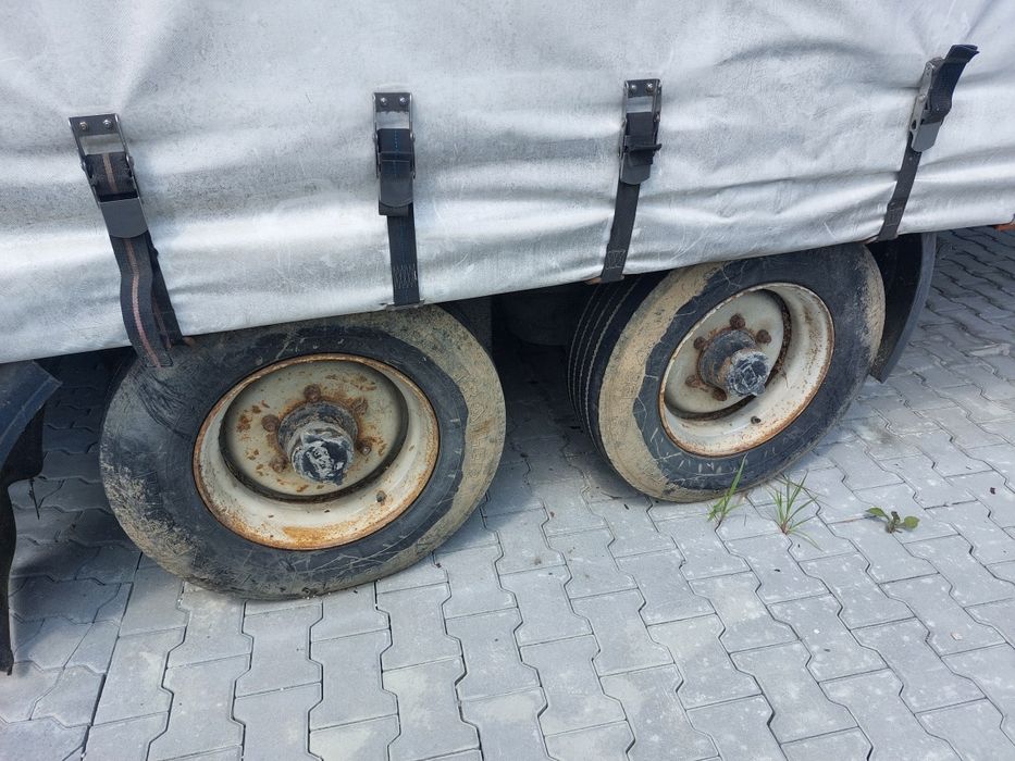 прицеп двох осний нерозмитнений
