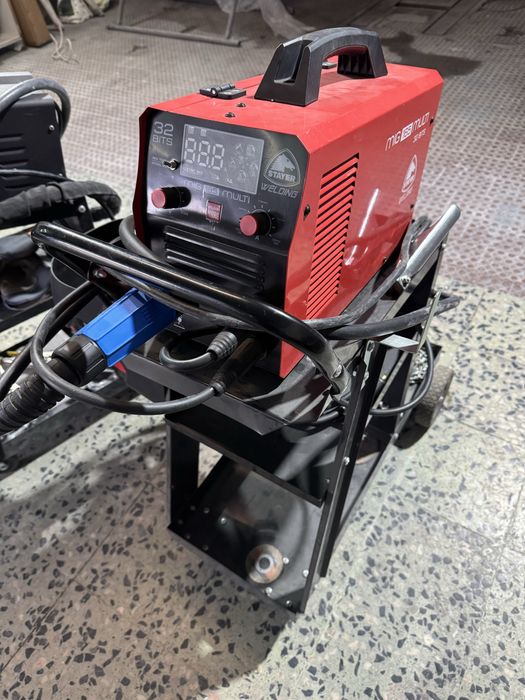 Vende- se maquina de soldar e maquina de remoção de amassados !!!