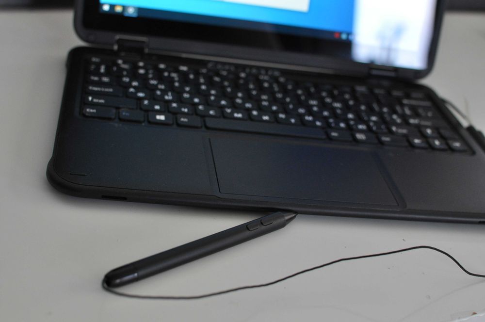 Ноутбук - трансформер із сенсорним екраном BAC USA ATLAS 4-128 гб