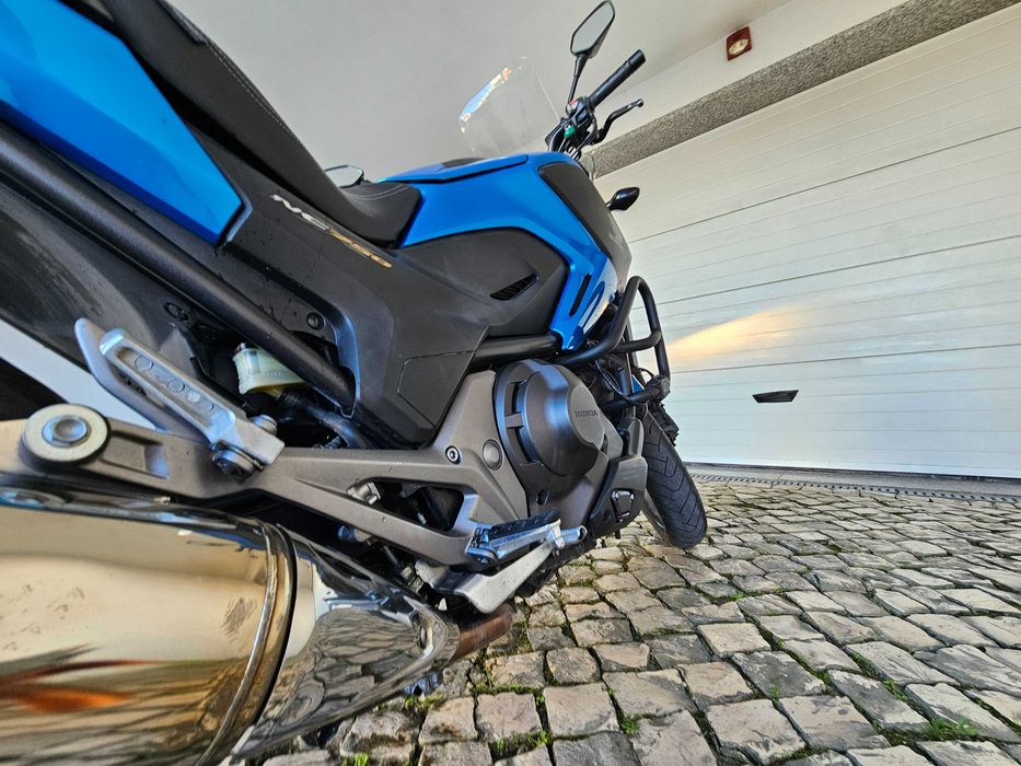 Honda NC750x DCT com 37.800 kms, 18 meses de garantia, Rebaixada