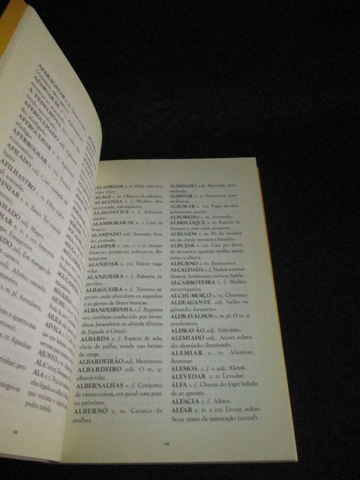 Livro Dicionário dos Falares de Trás-os-Montes Vítor Fernando Barros