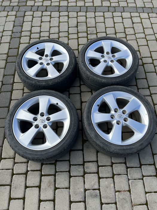 Alufelgi 5x114,3 17 cali Toyota Auris Avensis Corolla Camry Verso