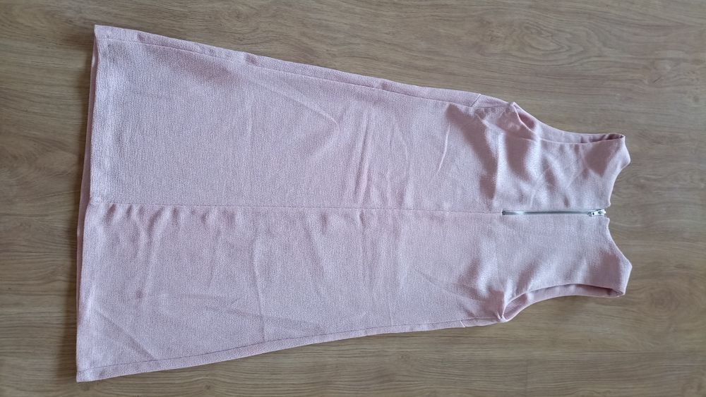 Krótka sukienka ze srebrną nitką Atmosphere rozmiar 36