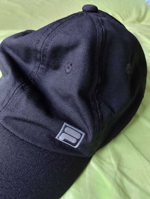 FILA. Czapeczka z daszkiem damska