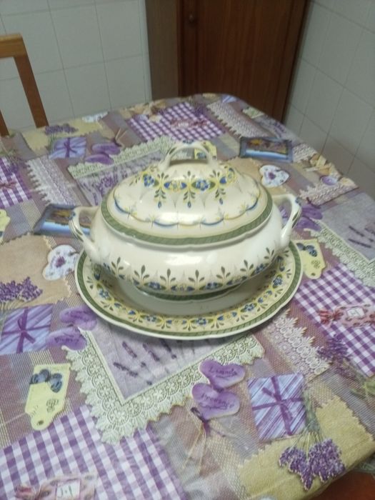 Terrina louça viana como nova