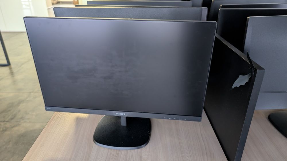 Офісна техніка Lenovo ThinkCentre m710, m82, Dell Vostro