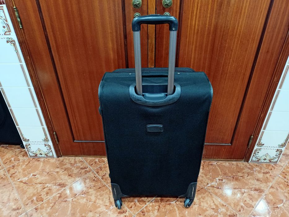 Mala malas de porão até 23 kg viagem casa quarto apartamento vivenda carro.