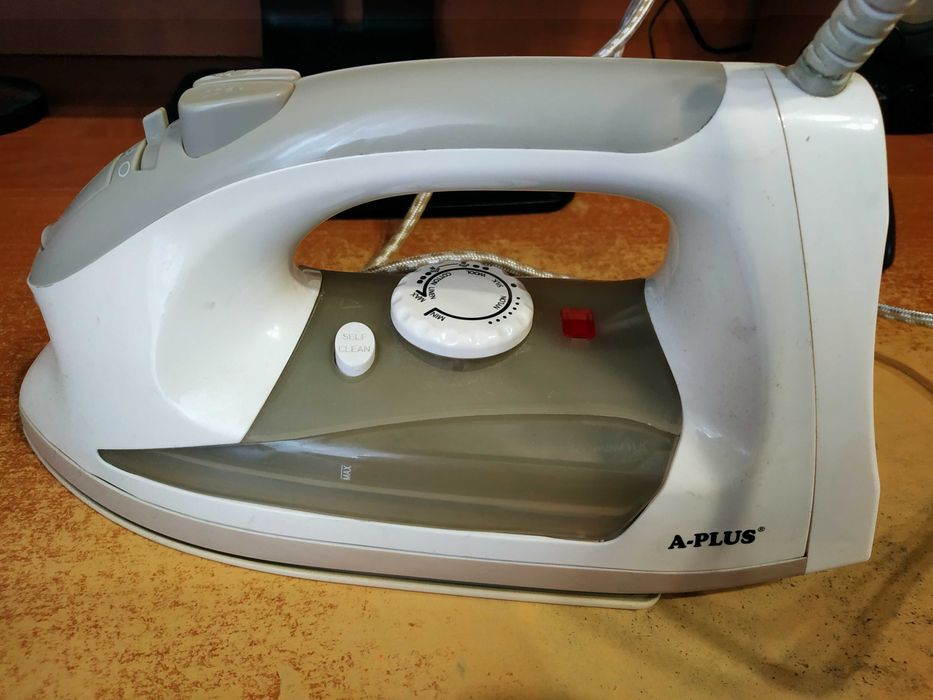 Електропраска A-Plus 1800 Вт , електротен 3 кВт