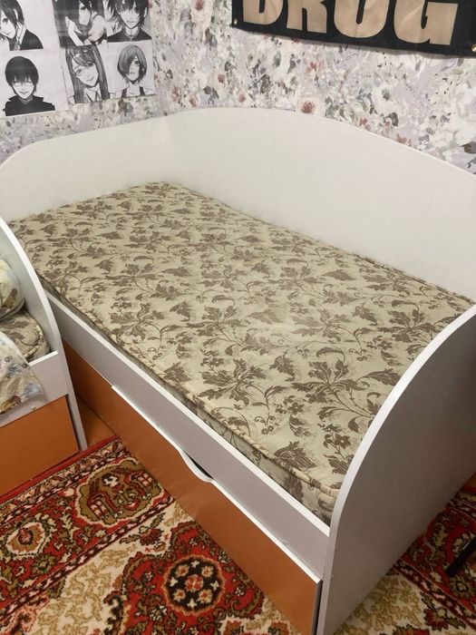 Ліжко односпальне з ящиками