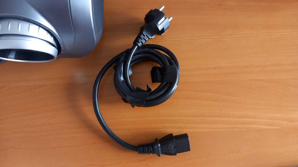 Video Projector Sharp XR-HB007X