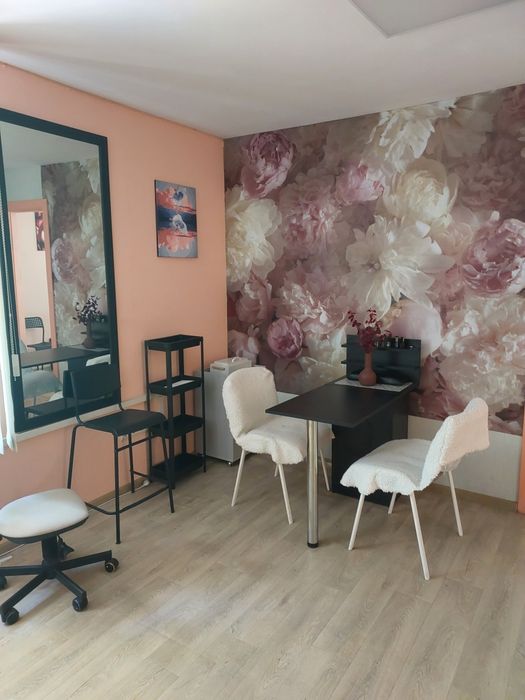 Здається приміщення (2 кімнати) в центрі міста в центрі