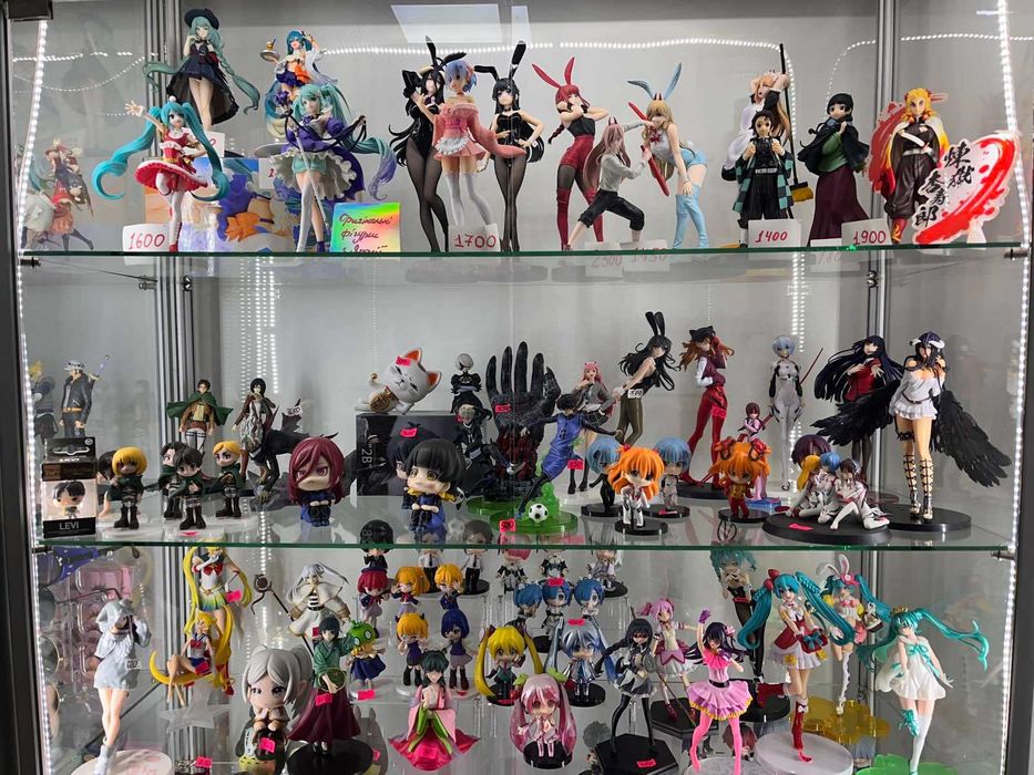 Фігурки, аніме магазин